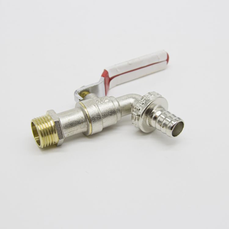 ეზოს ონკანი 1/2 ლატუნი სურათი