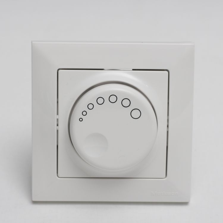 ჩამრთველი მარეგულირებლით 600W CANDELLA MUTLUSAN 2125 440 0201 თეთრი სურათი