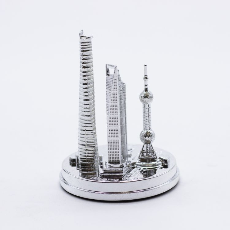 ხელნაკეთი სუვენირი რკინის შანხაის შენობაპატარა ფერადი სურათი