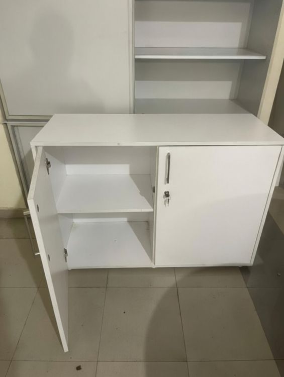 ევროპული წარმოების MDF კარადა სლაიდერ კარებით / TV სადგამი სურათი