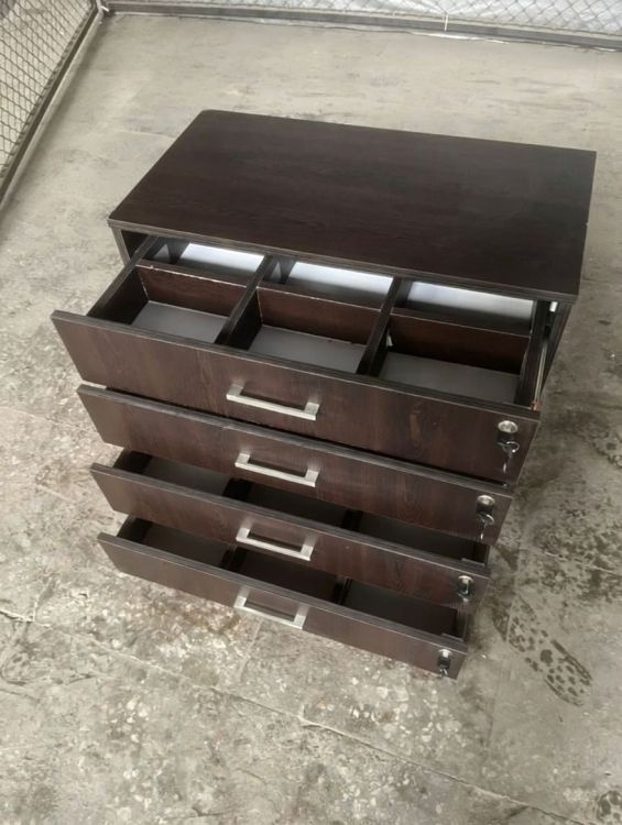 ავსტრიული ლამინატის 4-უჯრიანი კომოდი (69x42.5x81.5 სმ) სურათი