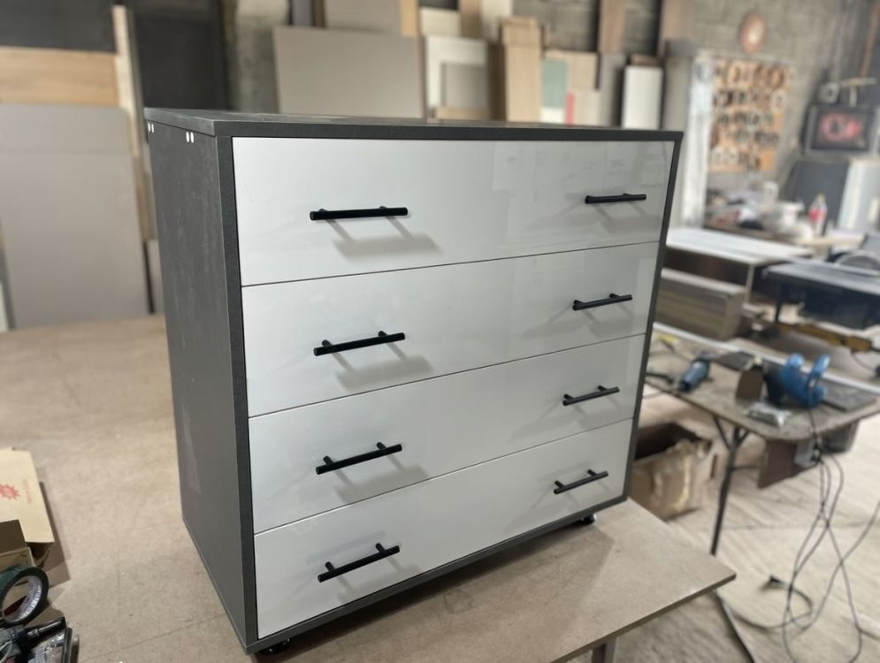 ლამინატის კომოდი – ტევადი და პრაქტიკული (90x43x90 სმ) სურათი