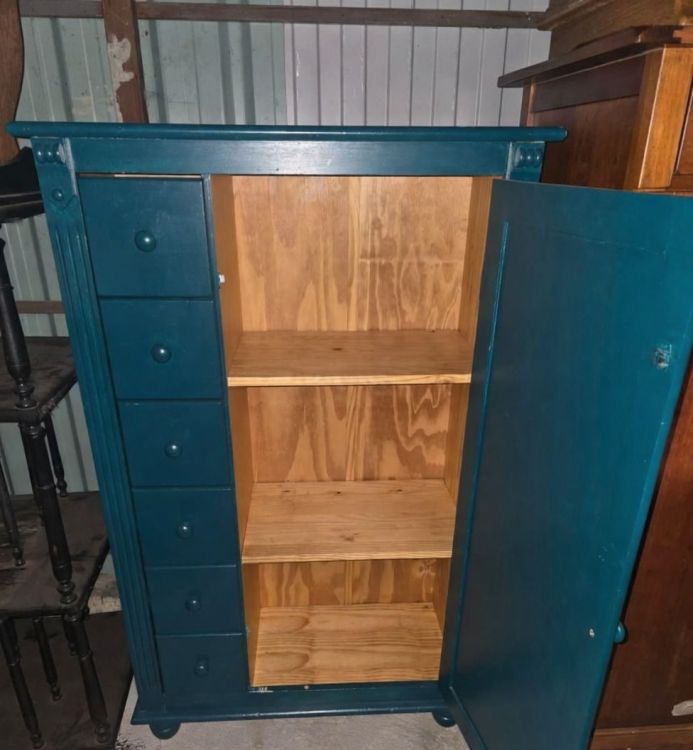 ჰოლანდიიდან ჩამოტანილი ანტიკვარული ხის კომოდი (დესაო) სურათი