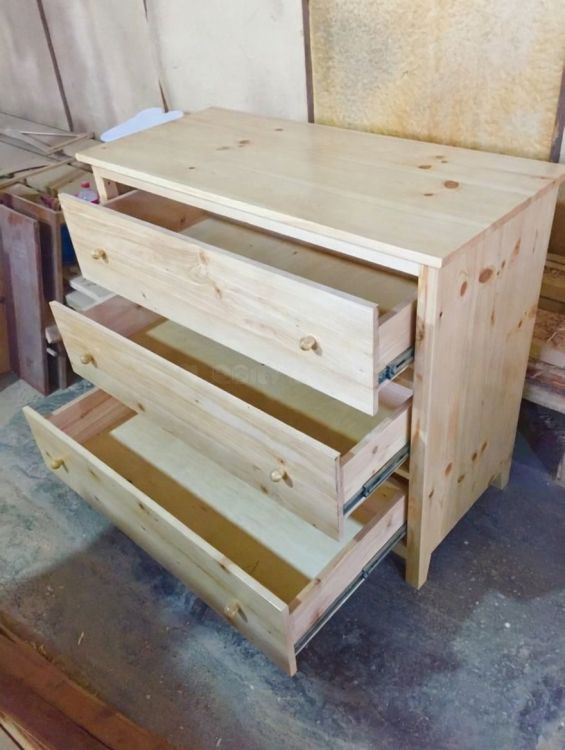 მასიური ხის კომოდი შეკვეთით – ნატურალური ხარისხი სურათი