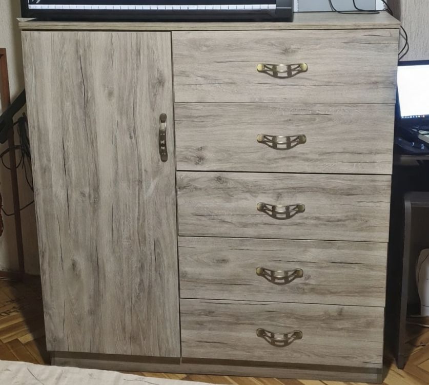 დიდი ზომის ტევადი კომოდი სურათი