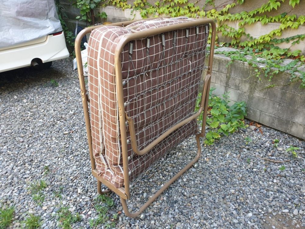 ევროპული გასაშლელი საწოლი (ლეჟანკა) სურათი