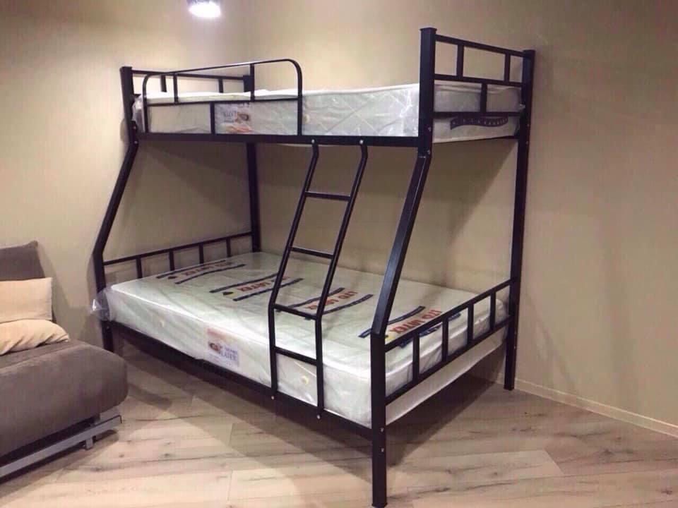 მეტალის ორსართულიანი საწოლები – ხარისხი და გამძლეობა სურათი