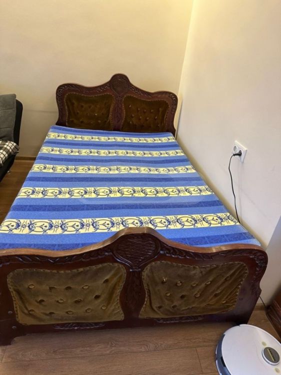 იყიდება 2 ცალი ხის საწოლი – ძალიან კარგ მდგომარეობაში სურათი