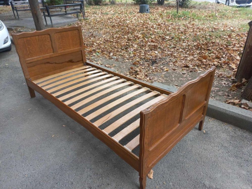 იყიდება გერმანული ხის საწოლი "ბატუტის" მექანიზმით სურათი