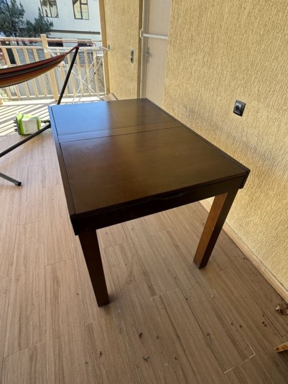 გასაშლელი სამზარეულოს მაგიდა – მყარი და პრაქტიკული სურათი