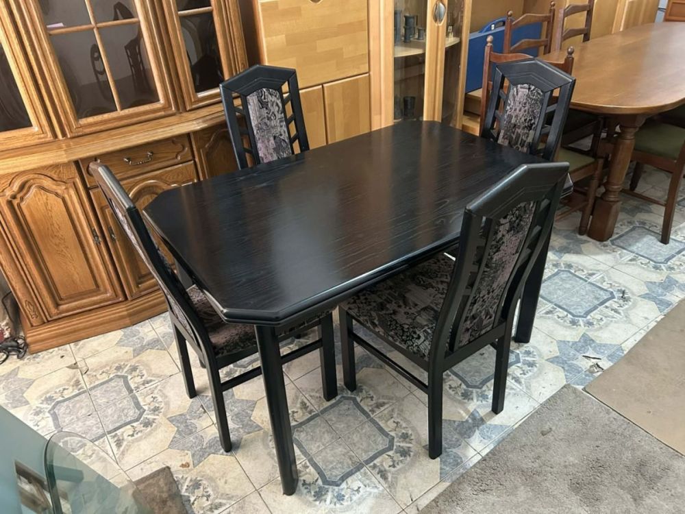 გერმანული და ბელგიური ხარისხი – გასაშლელი მაგიდა + 4 სკამი სურათი