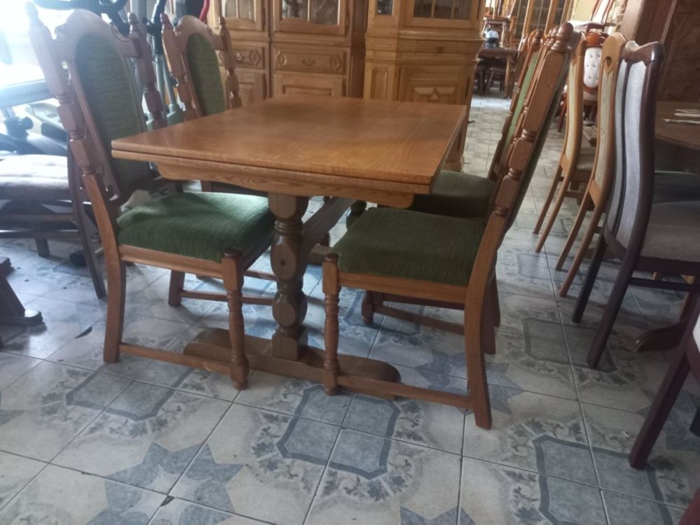 გასაშლელი ხის მაგიდა + 4 სკამი – საუკეთესო კომპლექტი თქვენი სამზარეულოსთვის სურათი