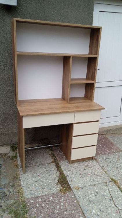 კომპიუტერის ახალი მაგიდები პირდაპირ ცეხიდან – ხარისხის გარანტიით! სურათი