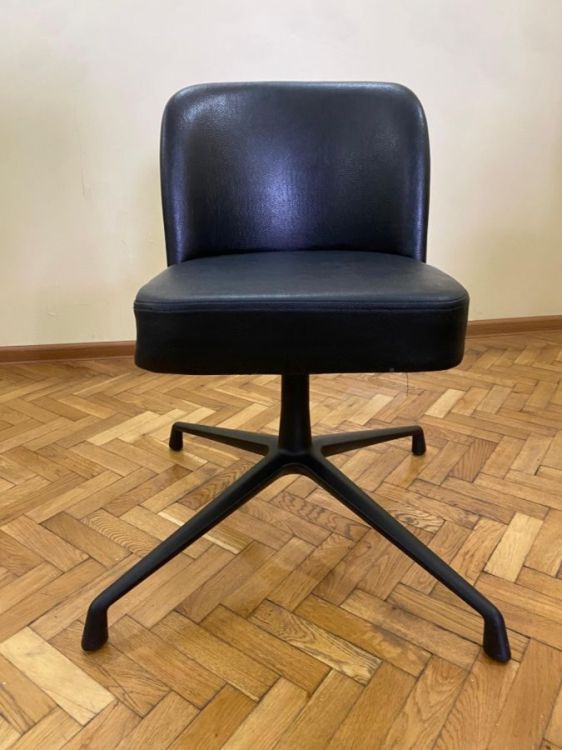 ესპანური პრემიუმ სავარძლები ბრუნვის მექანიზმით სურათი