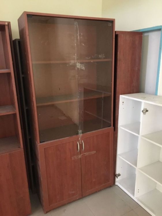 საოფისე კარადები და თაროები – თეთრი, სხვადასხვა მოდელი სურათი