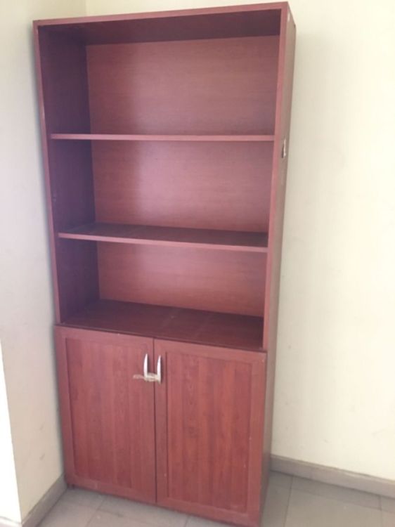 საოფისე კარადები და თაროები – თეთრი, სხვადასხვა მოდელი სურათი