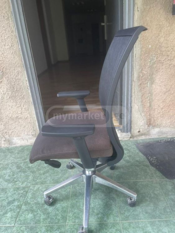 საოფისე მაგიდების აქცია – მაღალი ხარისხი და დაბალი ფასი სურათი