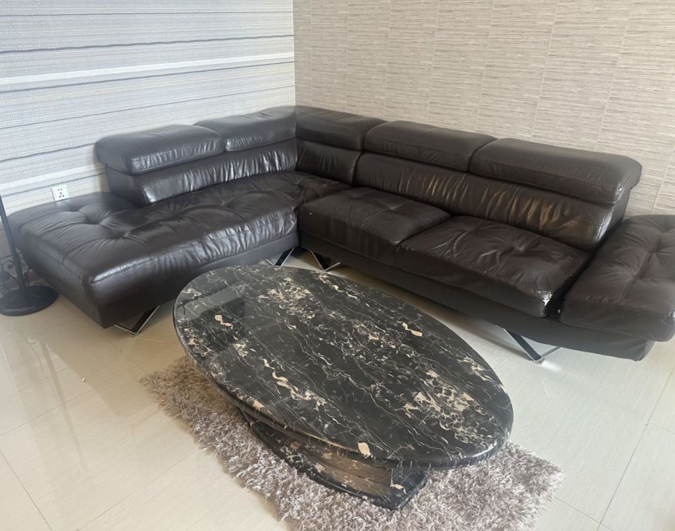 იყიდება ტყავის დივანი – იდეალური კარკასითა და კონსტრუქციით სურათი