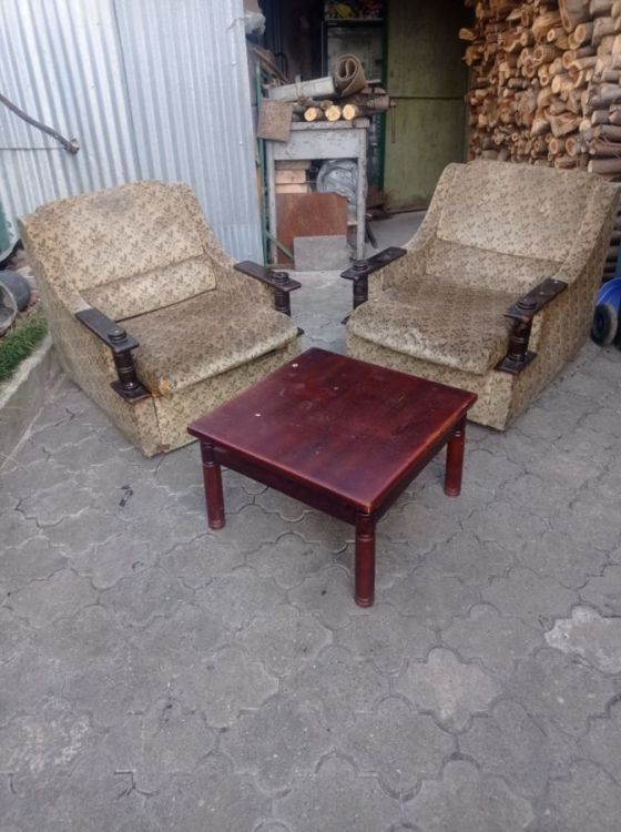 იყიდება იუგოსლავიური წარმოების სამეული – მასური ხე სურათი