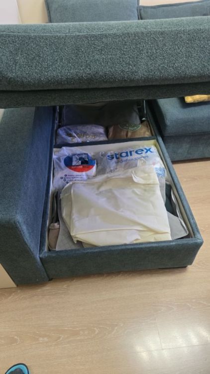 იყიდება კუთხის დივანი და პუფი – იდეალურ მდგომარეობაში სურათი