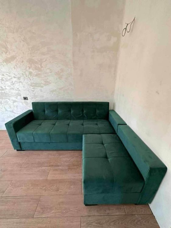 კუთხის გასაშლელი დივნები შეკვეთით – ხის მყარი კონსტრუქციით სურათი