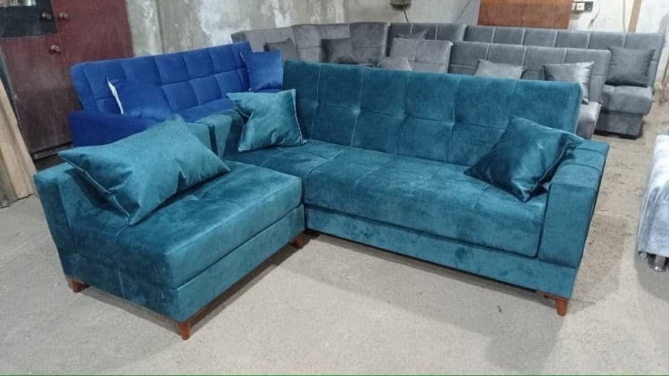 კუთხის გასაშლელი დივანი და პუფი შეკვეთით – მხოლოდ 700 ლარად! სურათი