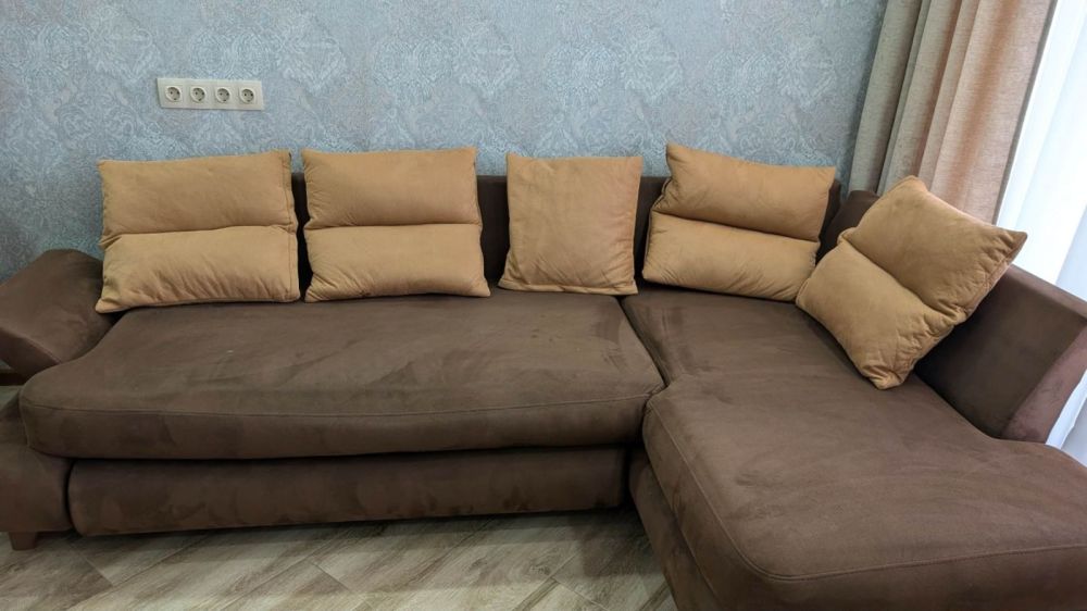 იყიდება გასაშლელი კუთხის დივანი – 2 სათავსოთი და მყარი მექანიზმით სურათი