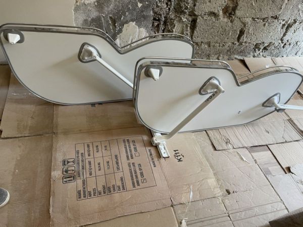 სამზარეულოს მოძრავი თარო. ახალი სურათი