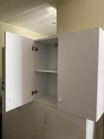 თარო / თაროები / ჩამოსაკიდებელი კარადა / კარადები სურათი