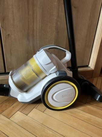 700W ხელის მტვერსასრუტი Karcher სურათი