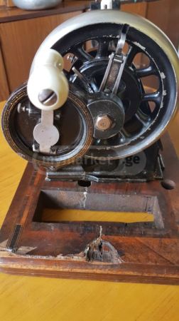საკერავი მანქანა Singer მექანიკური სურათი