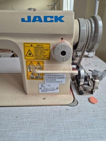 ელექტრო საკერავი მანქანა Jack სურათი