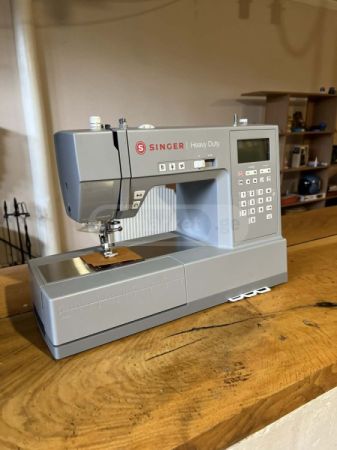 ელექტრო საკერავი მანქანა Singer სურათი