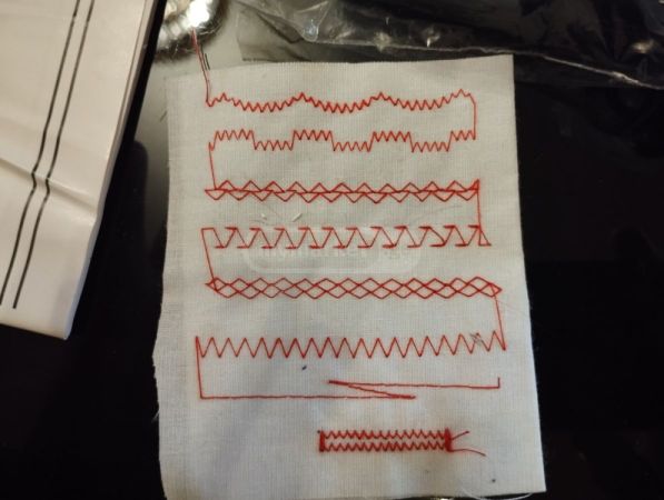 სასწრაფოდ იყიდება საკერავი მანქანა ACME 883 - ახალი, ყუთით სურათი