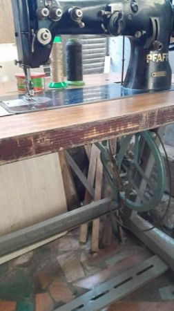 მექანიკური საკერავი მანქანა Pfaff სურათი