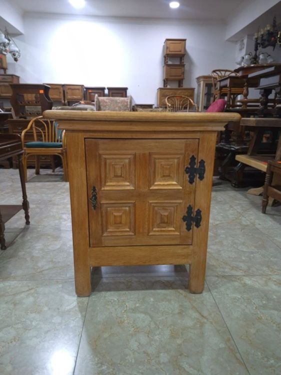 ტუმბო – მასიური მუხის ხის სურათი