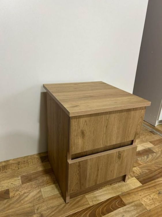 ხარისხიანი ლამინატის ტუმბო – პრაქტიკული და ხელმისაწვდომი სურათი