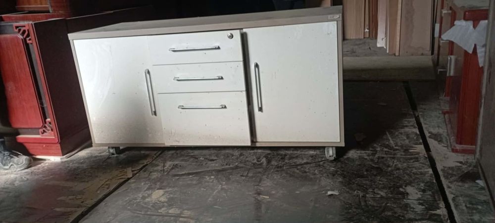 იყიდება ტუმბო — ელეგანტური და პრაქტიკული სურათი