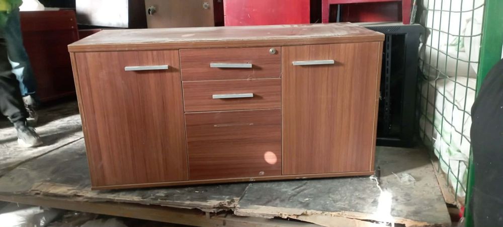 იყიდება ტუმბო — დახვეწილი და პრაქტიკული სურათი