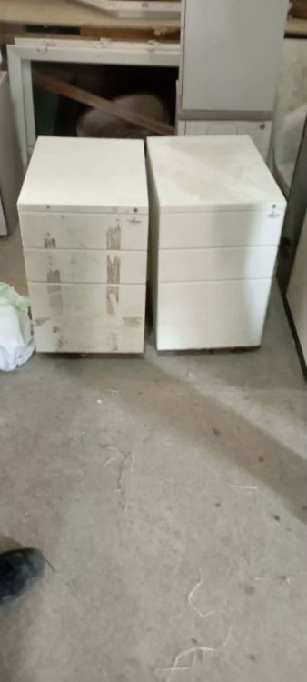 იყიდება ტუმბო — დახვეწილი და პრაქტიკული სურათი