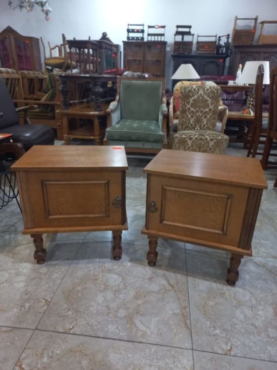 იყიდება ხის ტუმბოები — ნატურალური და გამძლე სურათი