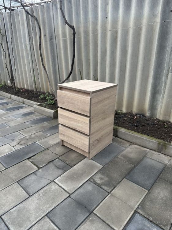 იყიდება ტუმბო — დახვეწილი და პრაქტიკული სურათი