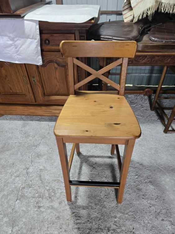 ჰოლანდიური ხის ბარის სკამი – ნატურალური მასალა და ვინტაჟური სტილი სურათი