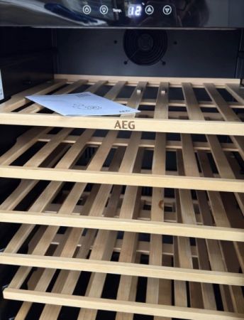 ღვინის მაცივარი სურათი