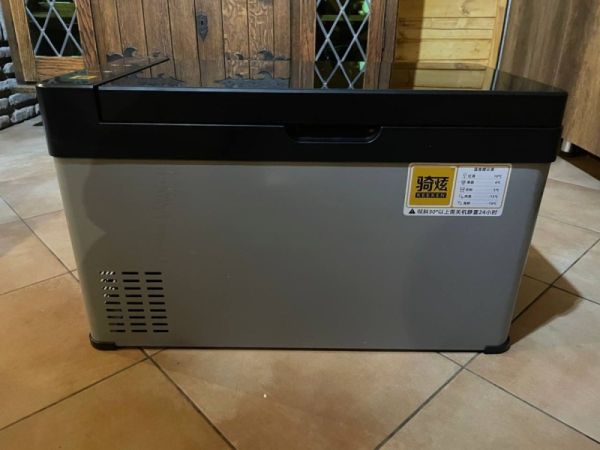 მანქანის მაცივარი 40 L, ფრეონზე სურათი