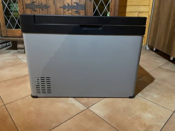 მანქანის მაცივარი 55 L, ფრეონზე სურათი