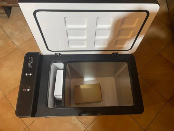 მანქანის მაცივარი 55 L, ფრეონზე სურათი