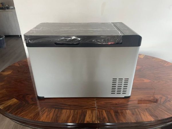 მანქანის მაცივარი 28 ლიტრი სურათი