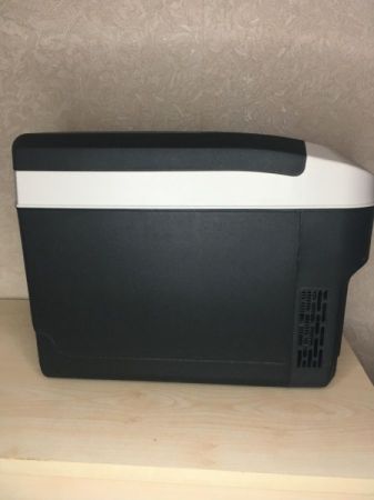 მანქანის მაცივარი 10 ლიტრი სურათი