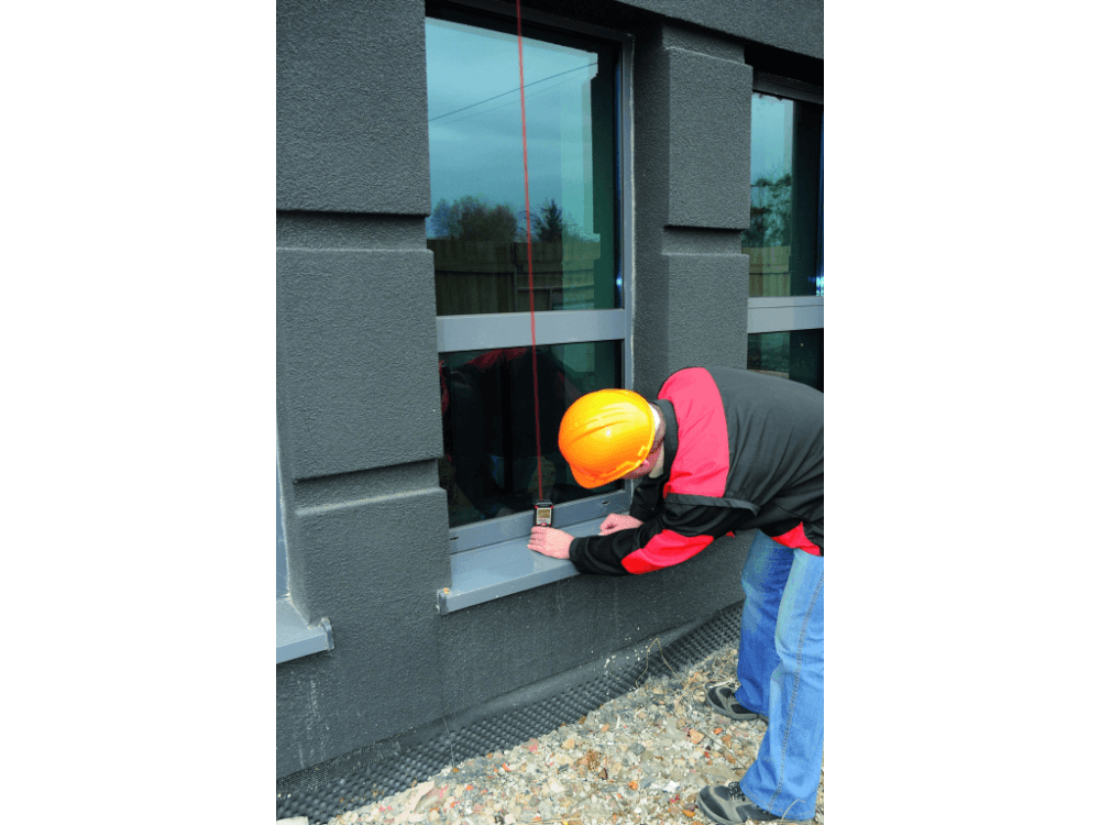 ლაზერული საზომი YATO YT-73125 • 40 მ დიაპაზონი • 2 მმ სიზუსტე • 20 საზომის მეხსიერება • 4 ხაზიანი LED დისპლეით სურათი